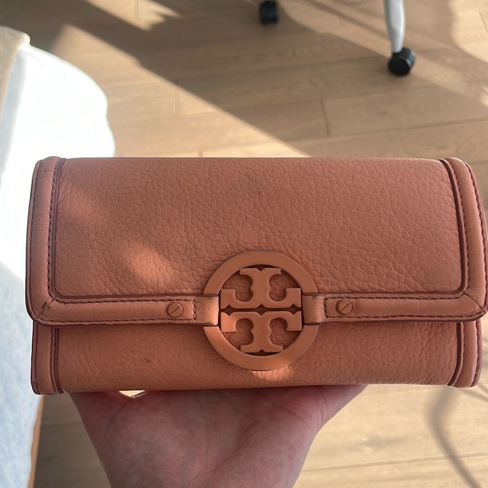 Tory Burch wallet
